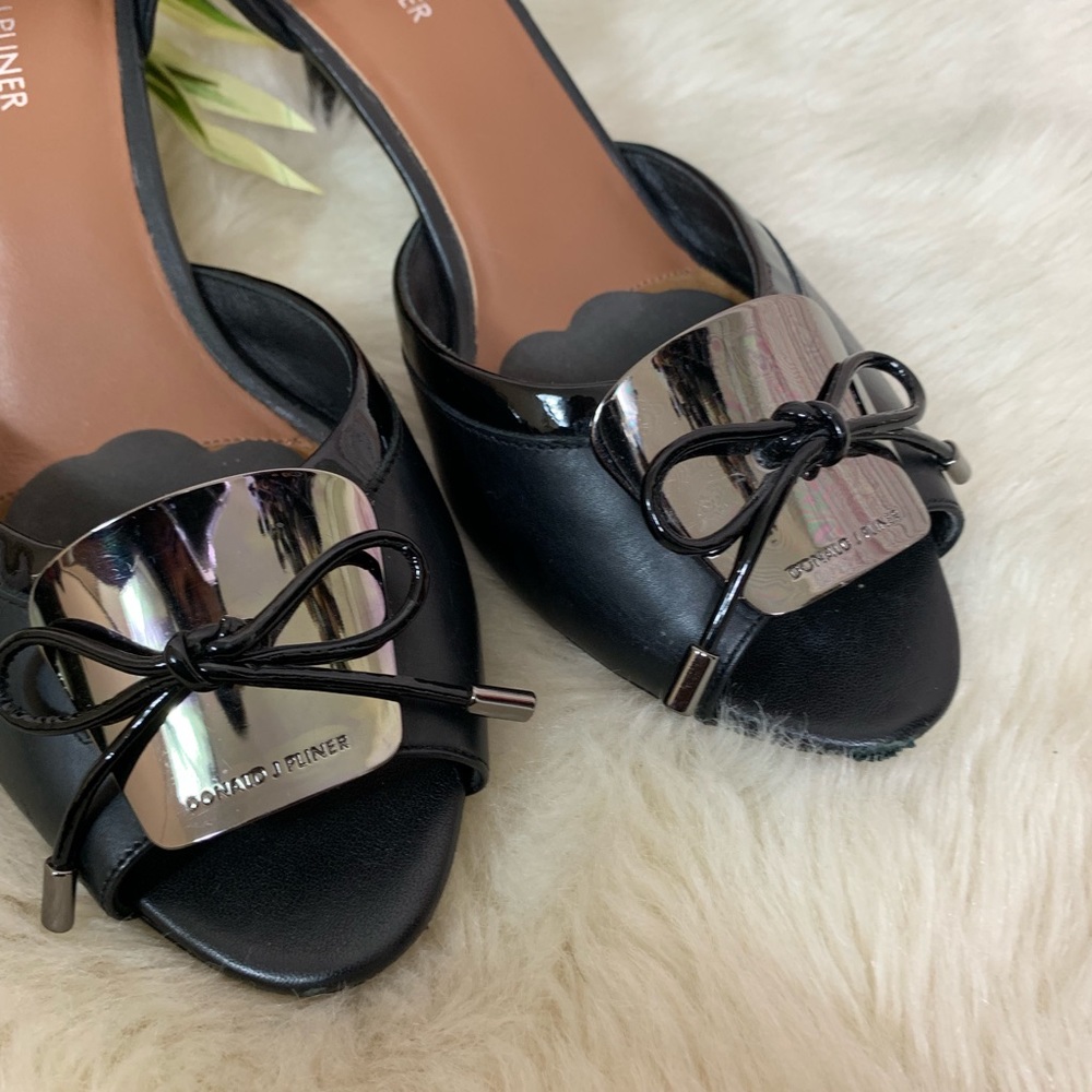 Donald J Pliner Frida Peep Toe Pump - Picture 3 of 8